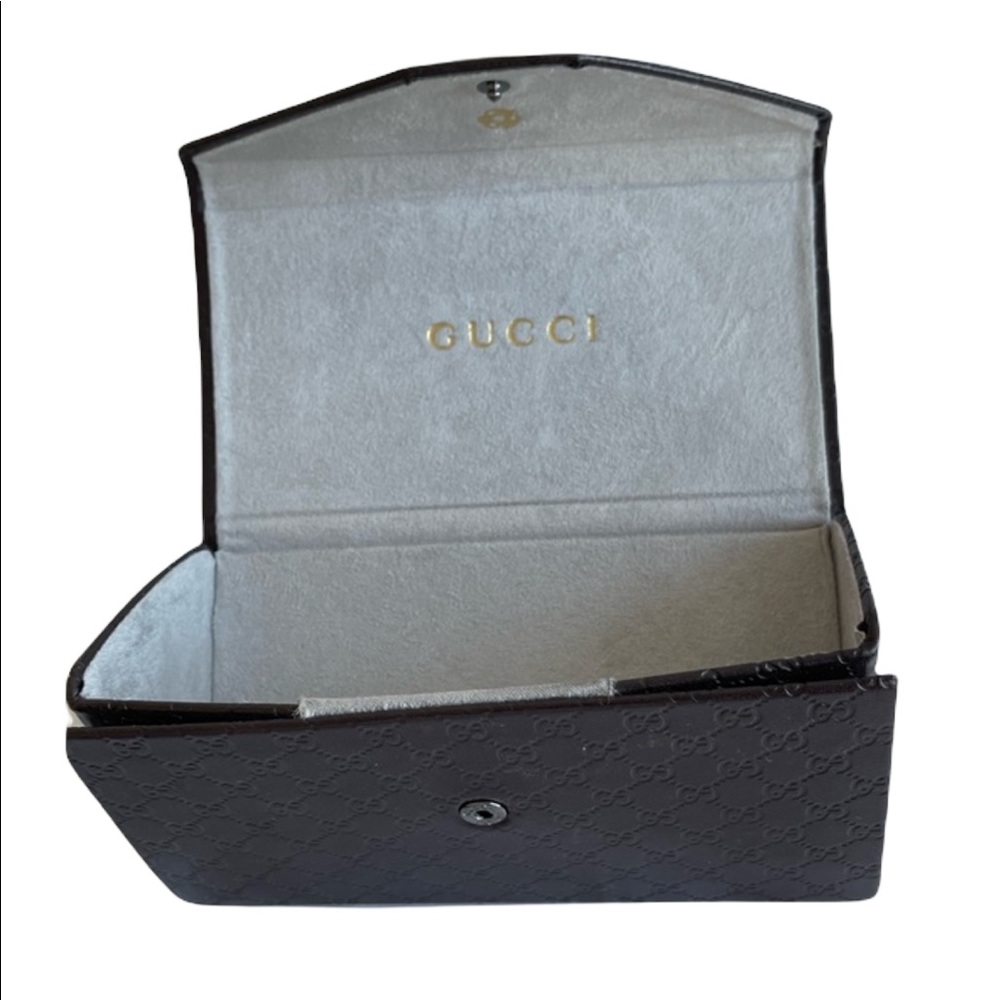 GUCC Authentic holding sunglasses case - Picture 8 of 12